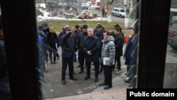 Адылбек Касымалиев Жүрөк хирургиясы жана органдарды алмаштыруу илимий-изилдөө институтуна барды. 13-февраль, 2025-жыл.