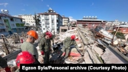 ساختمان های ویران شده در یکی از مناطق زلزله زده ترکیه 