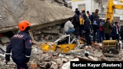 Последствия землетрясения в Турции. 