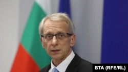 Николай Денков