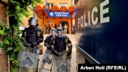 Косово, Звечан - војници на КФОР