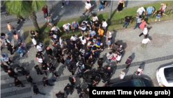 Часть участников акции и полицейские в Батуми