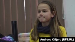 Tonia are în plan să învețe limba româna în următorul an.