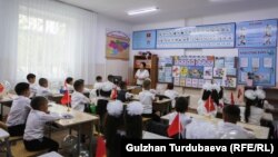 Одна из школ в Бишкеке. Иллюстративное фото. 