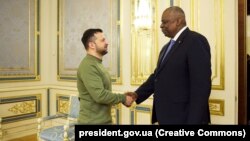 Як передають в ОП, Володимир Зеленський висловив подяку американському уряду за підтримку України, насамперед військову