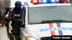 Як повідомляє Румунська служба Радіо Свобода, обшуки відбулися 7 грудня в Брашові