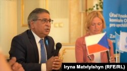 Аджмал Хибарі, голова чеського Представництва управління верховного комісара ООН у справах біженців у Чехії.