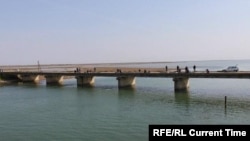 Чистіков зазначив, що українські війська завдають ударів не по інфраструктурі, а по логістичних мережах російської армії