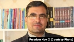 رسول پارسی نویسنده و عالم دین که در ماه مارچ سال گذشته میلادی توسط طالبان بازداشت و زندانی گردید