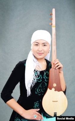 Жамайка Токонова.