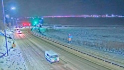 Imagini de pe camere de supraveghere arată convoiul care părăsește penitenciarul după moartea lui Navalnîi