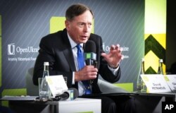 Ексдиректор ЦРУ, генерал армії США у відставці Девід Петреус під час дискусії на Київському безпековому форумі, заснованому Благодійним фондом Арсенія Яценюка Open Ukraine. Київ, 5 вересня 2023 року