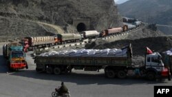 مسیر تجارتی میان افغانستان و پاکستان که به هند نیز منتهی میشود