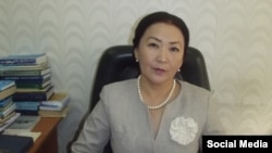 Элмира Ажыканова.