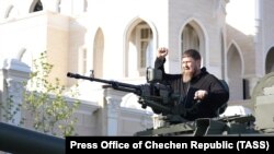 Т-72 танк тIехь ву Кадыров Рамзан. Нохчийн куьйгалхочун пресс-гIуллакххойн видео тIерайина скриншот