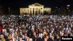 Протестиращи в Будапеща, 16 февруари 2024 г. 