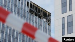 Primarul Moscovei a spus luni dimineaţă că „lovituri cu drone” au lovit în cursul nopţii două clădiri "nerezidenţiale" din capitala Rusiei. 