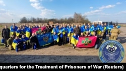 Українські військовополонені після обміну, 10 квітня 2023 року