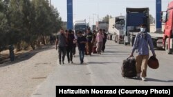 آرشیف - شماری از افغان‌های که از ایران برگشته اند در ولایت نیمروز