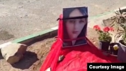 Гробот на Макса Амини, 17 септември 2022 