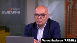 Тихомир Безлов