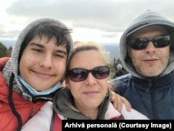 Unii români au căutat un trai mai bun peste Ocean, în Canada.