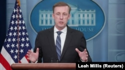 «Справа не в минулому. Сьогодні Україна опинилася в більш складному становищі на полі бою, що свідчить про те, що немає прямої лінії між цими системами озброєнь і тим, як вона діє на полі бою» – заявив Джейк Салліван