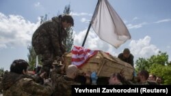 جریان تبادله اجساد عساکر روسی و اوکراینی 