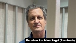 Marc Fogel - un profesor american care a fost reținut în 2021 în Rusia, pentru că a călătorit cu canabis medicinal - era considerat „deținut pe nedrept” de către SUA.