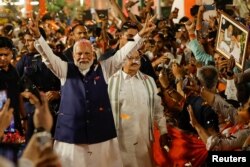 Premierul indian Narendra Modi a reușit să câștige un al treilea mandat, însă nu mai are aceeași majoritate confortabilă în legislativul țării.