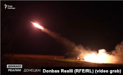 Українському розрахунку РСЗО «Град» доводиться працювати вночі, бо саме тоді противник намагається штурмувати