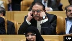 اصف علي زرداري په ۲۰۱۴ز کال په ډېسېمبر کې په تهران کې د سختدریځۍ پرضد په نړیواله غونډه کې د ګډون پر مهال.