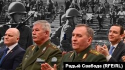 Старшыня КДБ Іван Тэртэль, кіраўнік Джяржаўнага памежнага камітэту Беларусі Анатоль Лапо, міністар абароны Віктар Хрэнін, міністар інфармацыі Ўладзімер Пярцоў, каляж