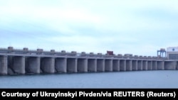 Архівне фото. Каховська дамба у Новій Каховці Херсонської області. Її було зруйновано 6 червня 2023 року