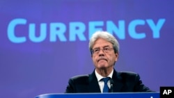 Европейският коментар по икономика Паоло Джентилони беше в София, за да се срещне с представители на банките и правителството. 