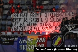 La meciul de tineret dintre echipele României și Ucrainei, ultrașii de la UST au arborat un banner cu un mesaj critic la adresa politicii Ucrainei cu privire la minorități.