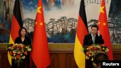 د جرمني او د چين د بهرنيو چارو وزيران