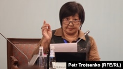 Толекан Исмаилова.