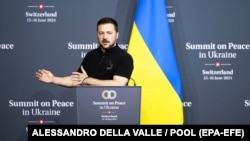 Президент України Володимир Зеленський на заключній пресконференції Глобального саміту миру. Швейцарія, 16 червня 2024 року