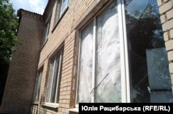 Побиті вікна школи