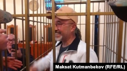 Олжобай Шакир сот залында