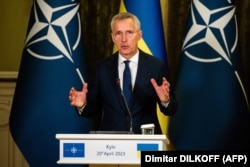 Генеральний секретар НАТО Єнс Столтенберґ під час візиту до України. Київ, 20 квітня 2023 року