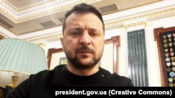 За словами Володимира Зеленського, про це він дізнався з доповіді, яку заслухав перед зверненням