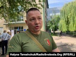 Віктор Дейнека внаслідок поранення втратив обидві ноги