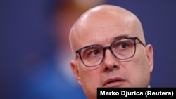 Prim-ministrul în exercițiu al Serbiei, Miloš Vučević.