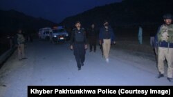 په کورمه کې پولیس د ګزمې پر مهال - انځور له ارشیفه. 