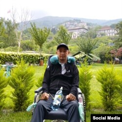 Анур Түркияда дарыланып жүргөн учур.