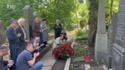 Дар Украина ёди қаҳрамони тоҷикро гиромӣ доштанд
