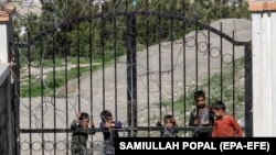 طبق این گزارش، بسیاری از افغان‌ها به ابتدایی‌ترین لوازم زندگی دسترسی ندارند.