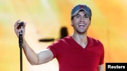 Енрике Иглесиас